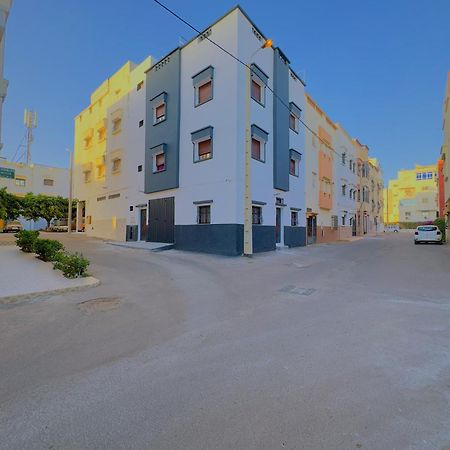 Quiet Central Home Near Beach - High Speed Wifi, Free Parking & Private Entry Agadir Buitenkant foto